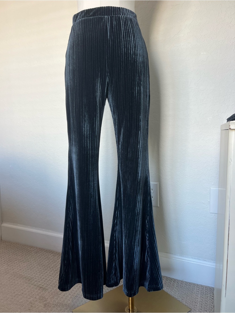 Natural Life Pants Womens S Blue Velvet Pleated Flared Leg Pull On Boho Festival